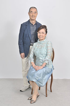 傘寿祝いの家族写真撮影